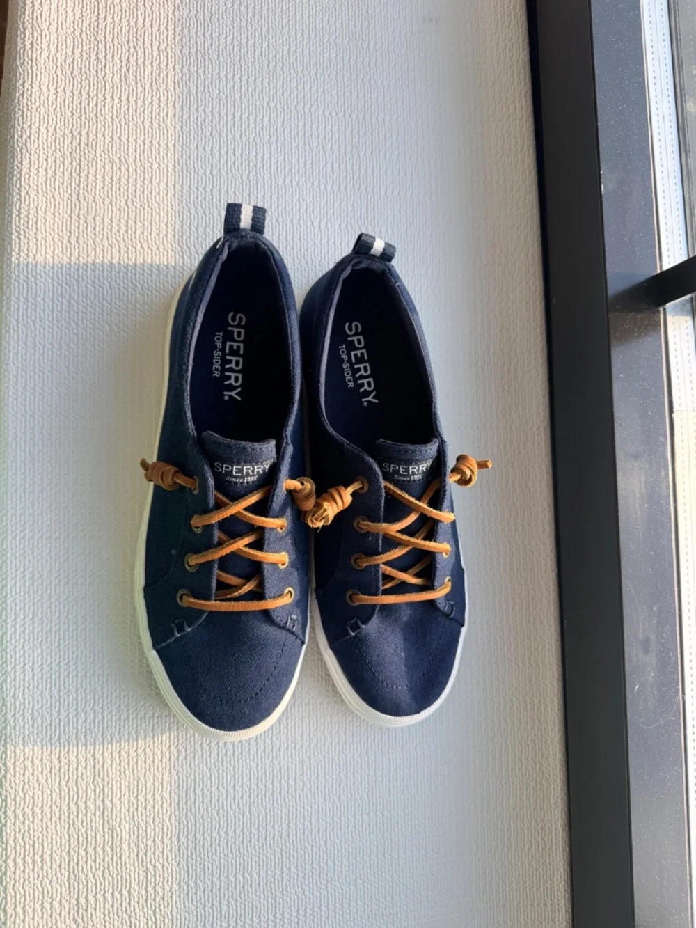 Navy Sperry Crest Vibe Shoes 7.5